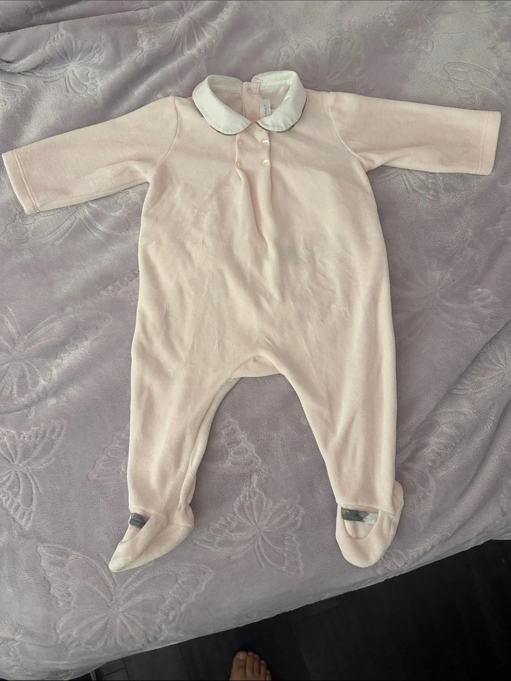 Burberry Classic Pink Collar Baby One-Piece